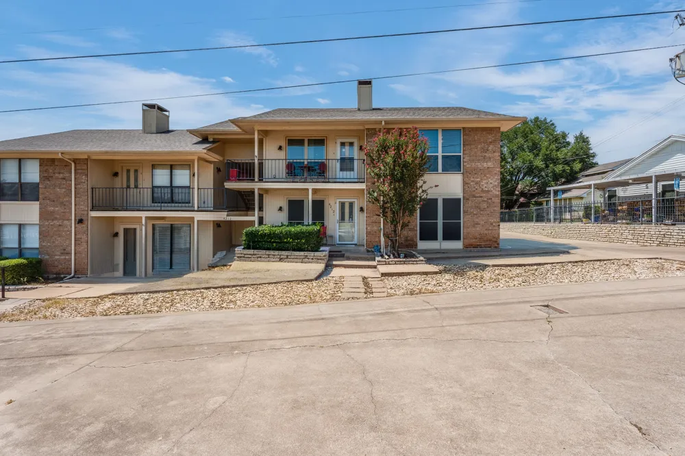 4212 Fairway Drive #4 Granbury, TX 76049