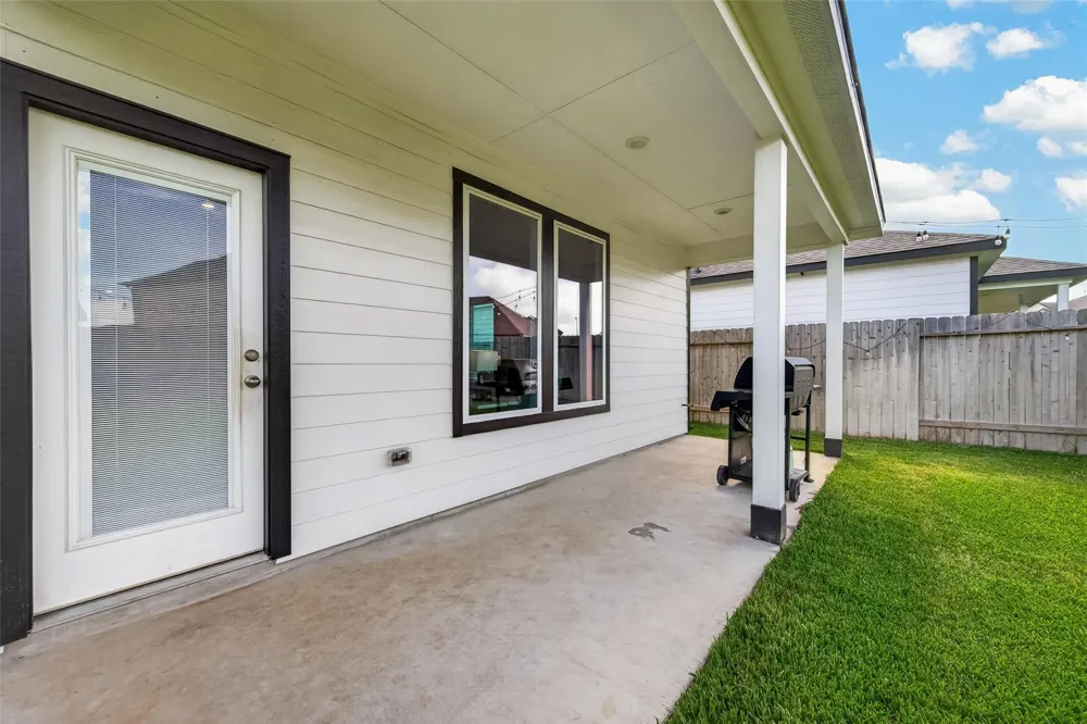 3013 Chestnut Lane Brookshire, TX 77423