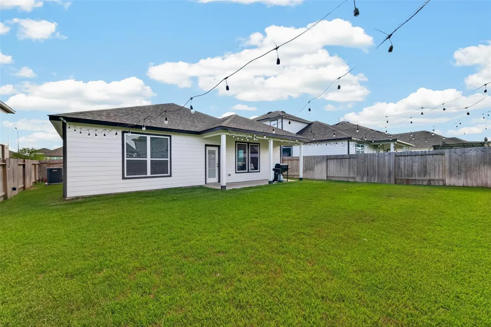 3013 Chestnut Lane Brookshire, TX 77423