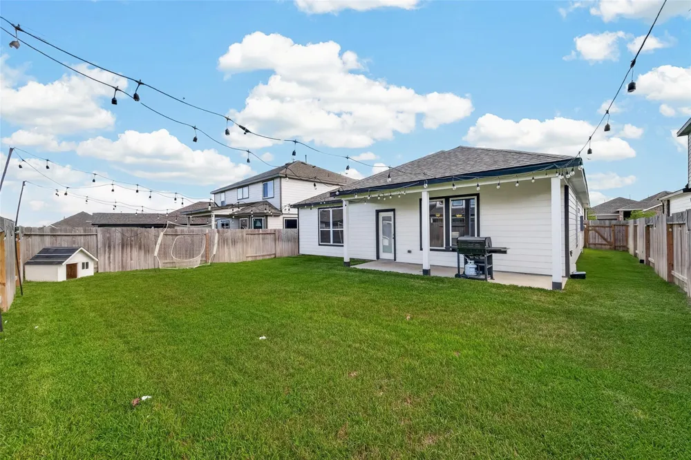 3013 Chestnut Lane Brookshire, TX 77423