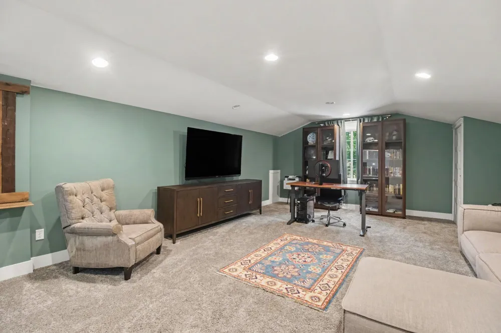 5675 Carlburt Street West Bloomfield, MI 48322