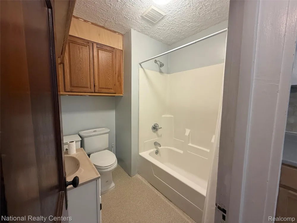 825 W Main Street Brighton City, MI 48116