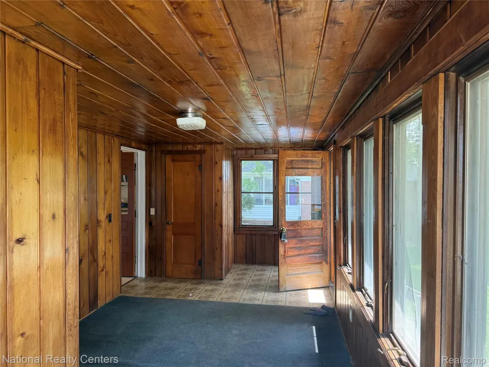 825 W Main Street Brighton City, MI 48116