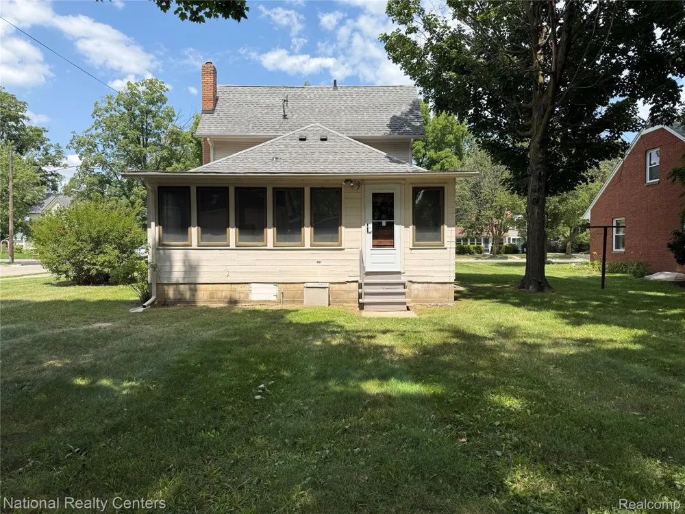 825 W Main Street Brighton City, MI 48116