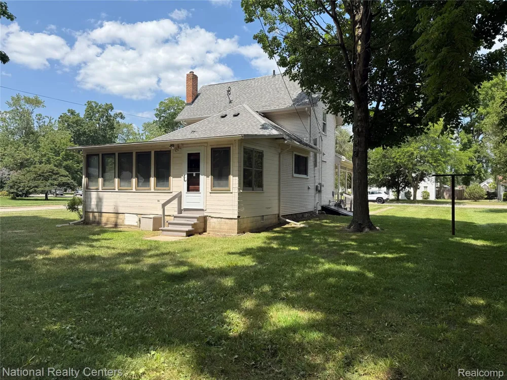 825 W Main Street Brighton City, MI 48116