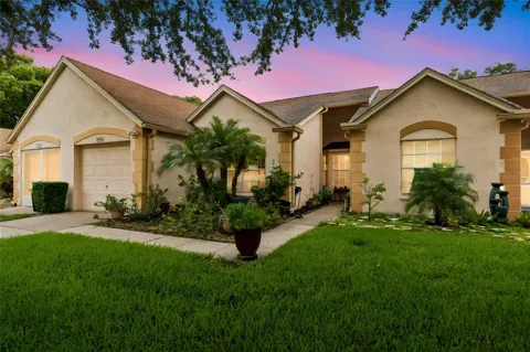 11512 VERSAILLES LANE #11512