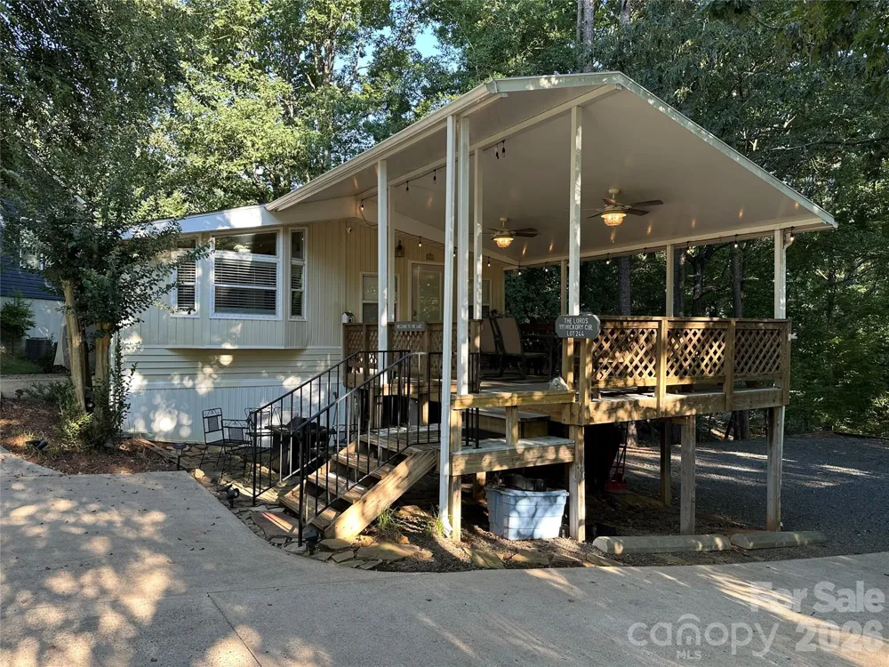 111 Hickory Circle New London, NC 28127