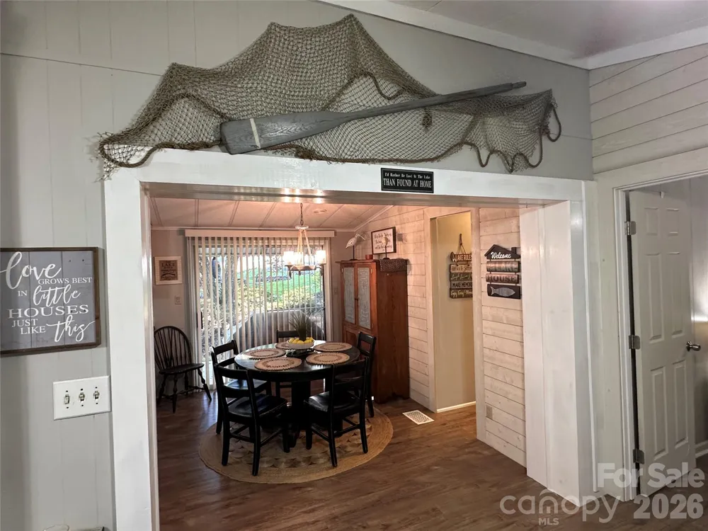 111 Hickory Circle New London, NC 28127