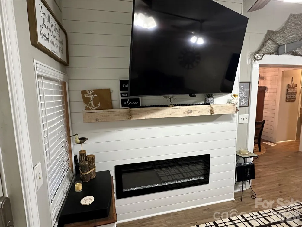 111 Hickory Circle New London, NC 28127