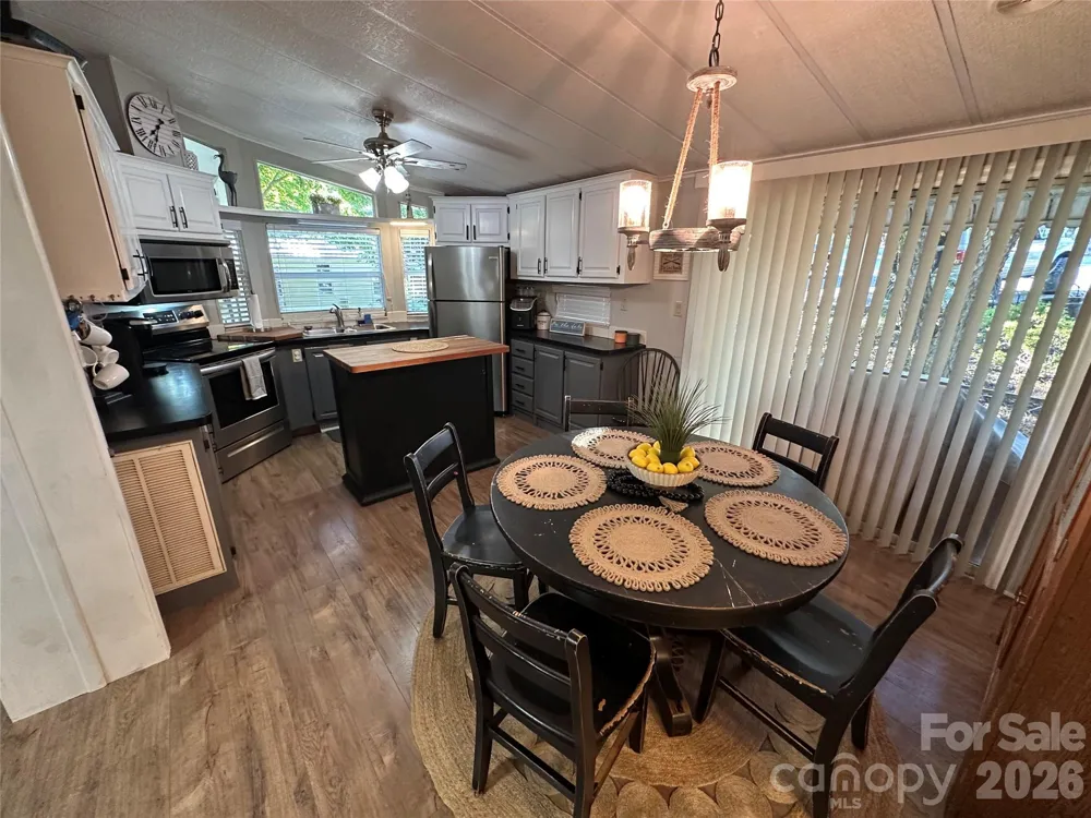111 Hickory Circle New London, NC 28127