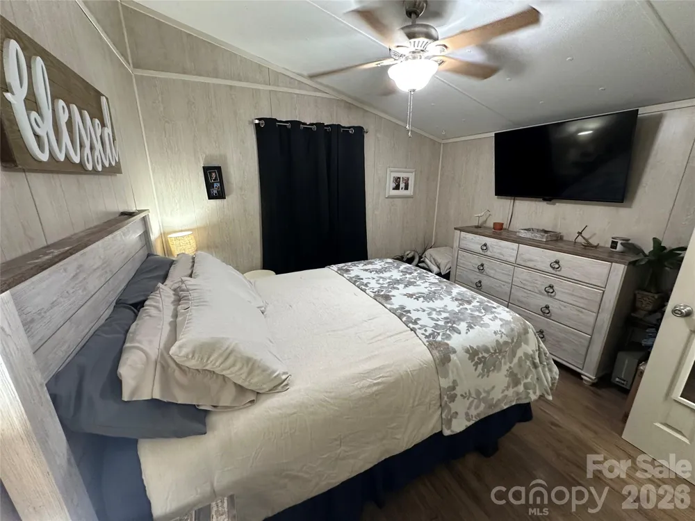 111 Hickory Circle New London, NC 28127