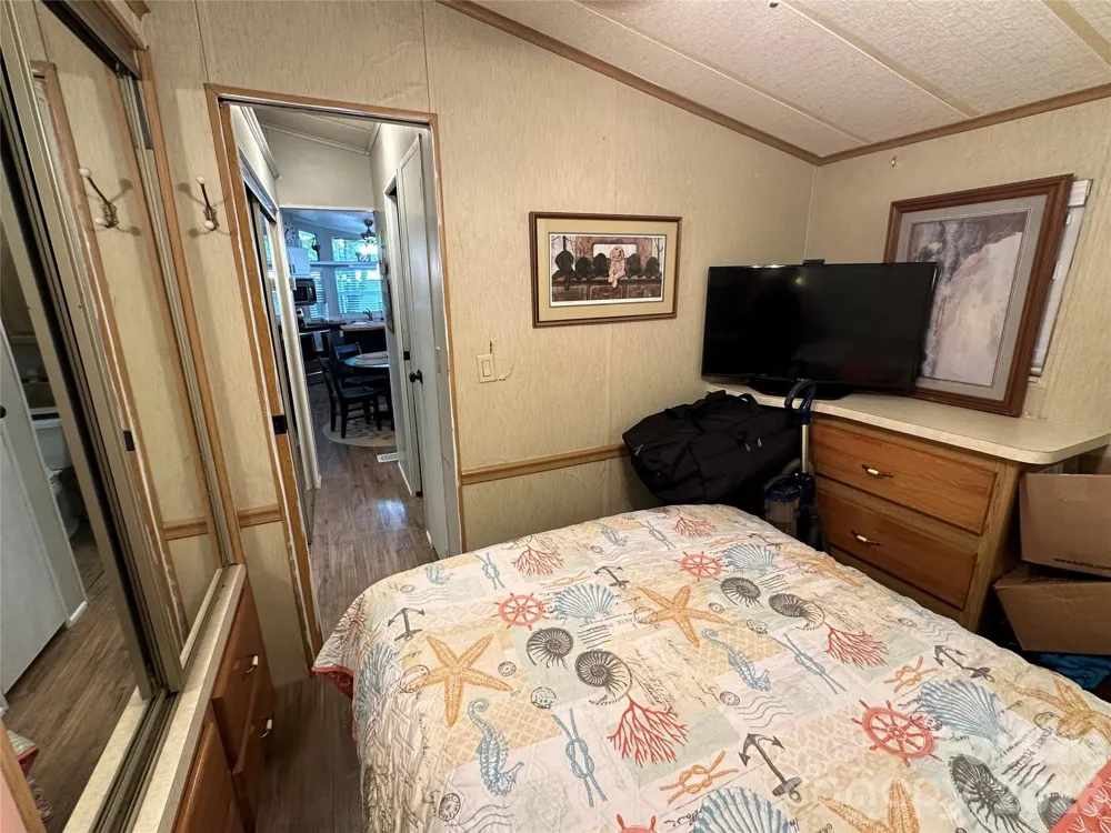 111 Hickory Circle New London, NC 28127