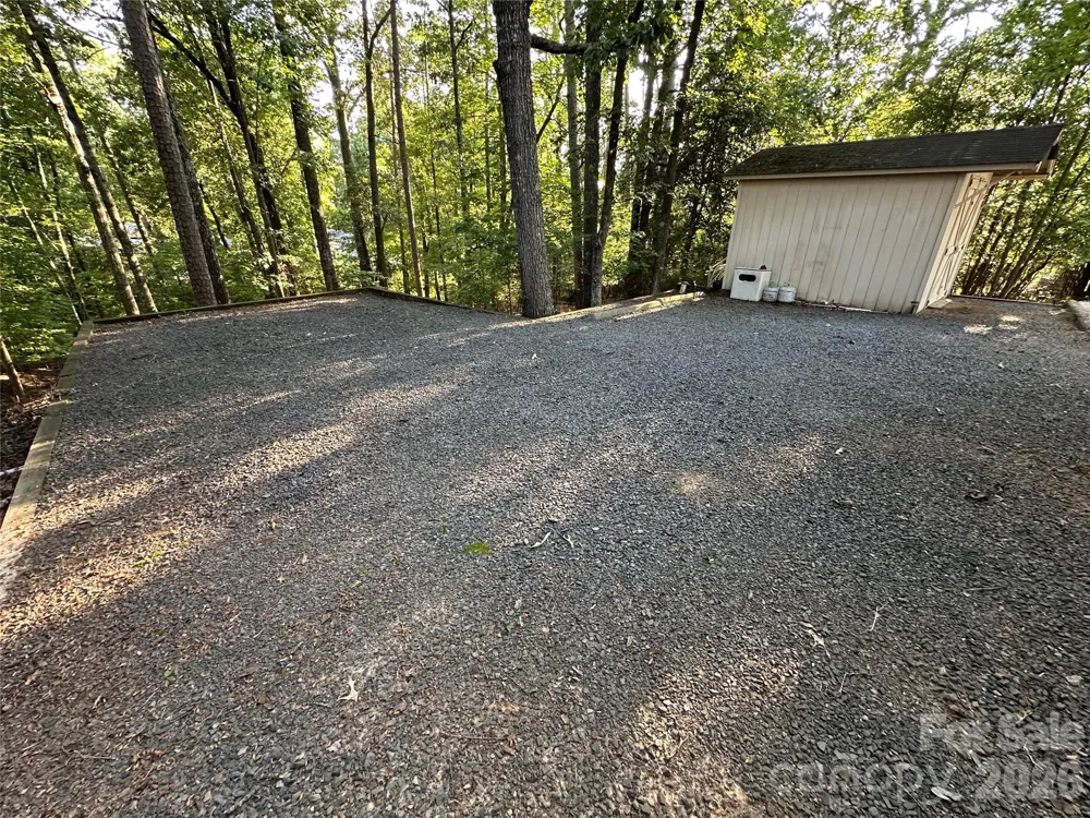 111 Hickory Circle New London, NC 28127