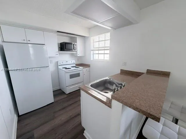 2224 SE 27 dr #201 C Homestead, FL 33035