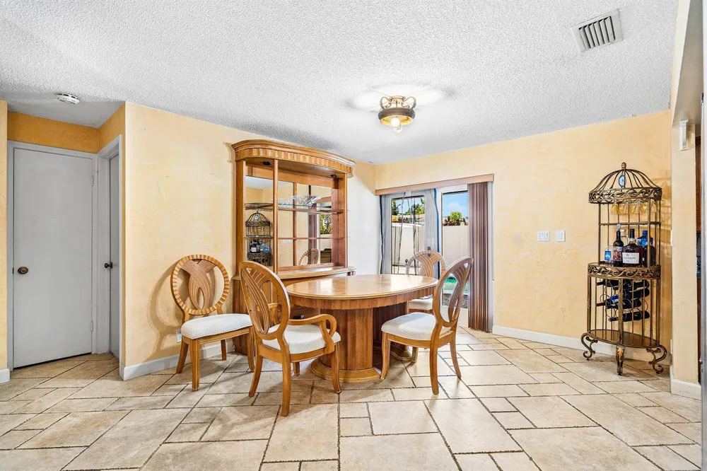 5811 SW 53RD TERRACE Davie, FL 33314