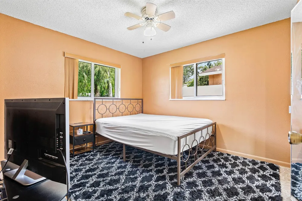 5811 SW 53RD TERRACE Davie, FL 33314