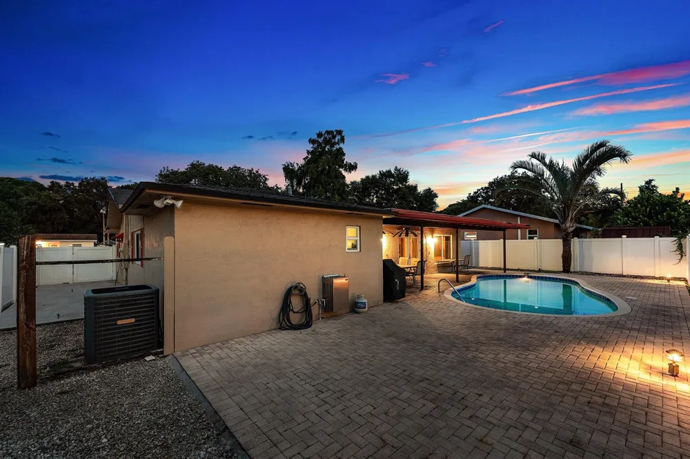 5811 SW 53RD TERRACE Davie, FL 33314