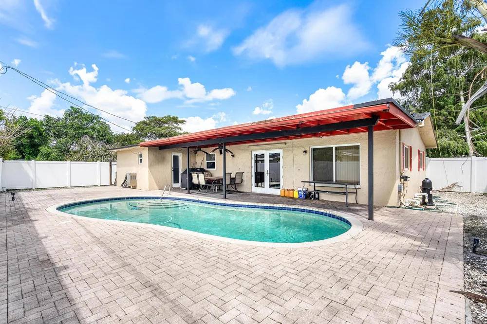 5811 SW 53RD TERRACE Davie, FL 33314