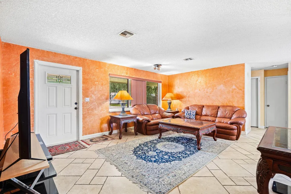 5811 SW 53RD TERRACE Davie, FL 33314