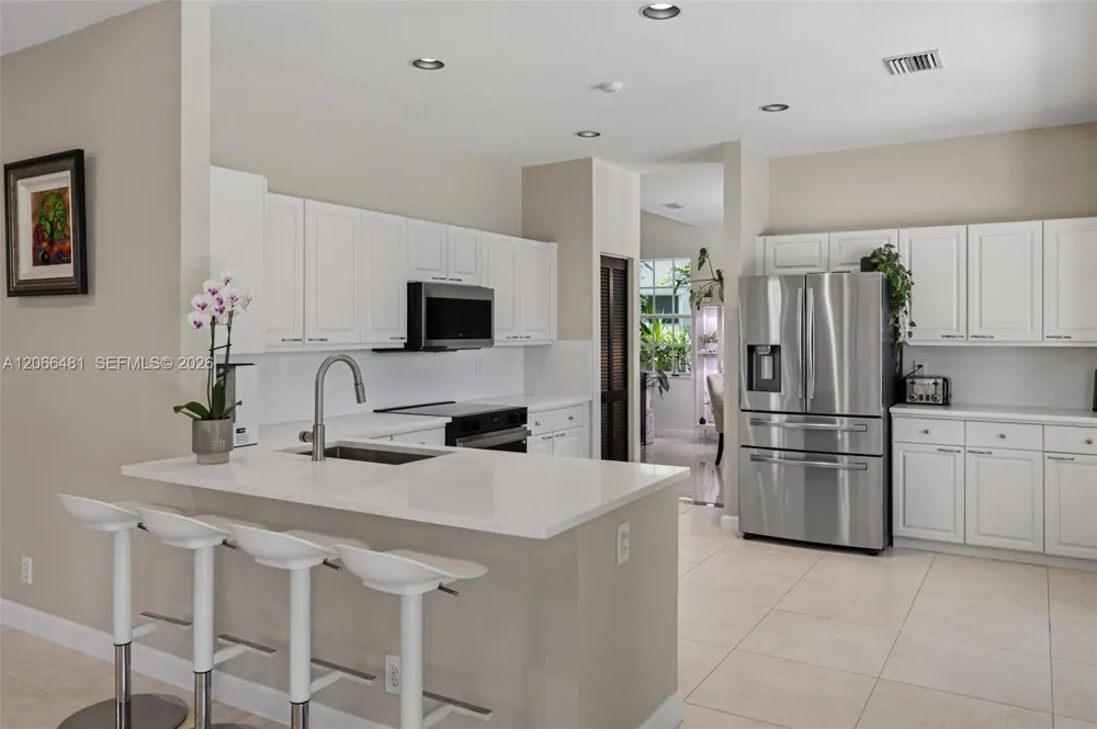 480 Cambridge Dr Weston, FL 33326