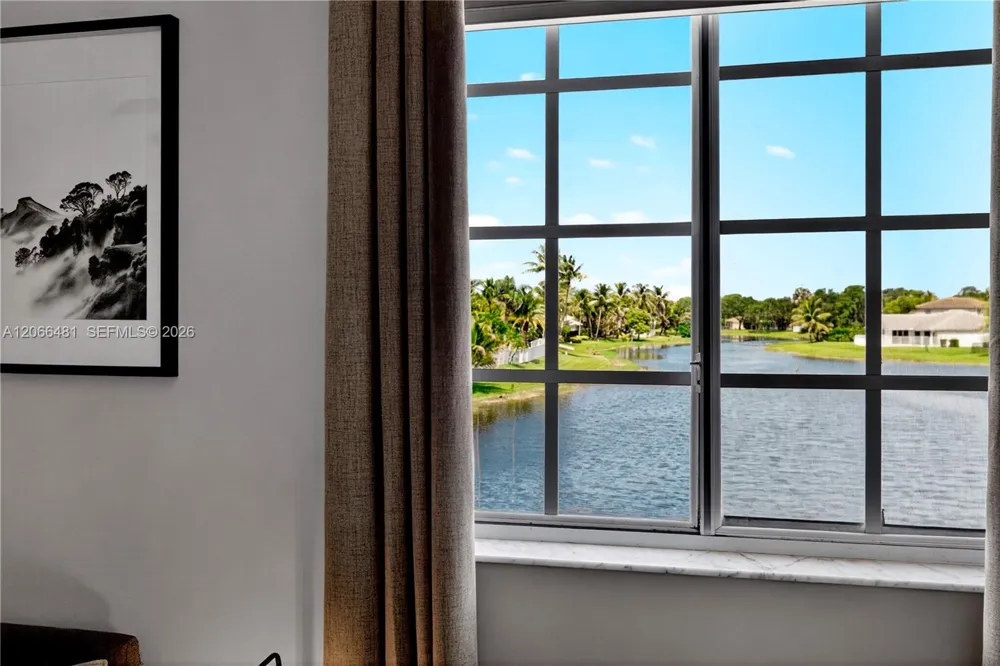 480 Cambridge Dr Weston, FL 33326