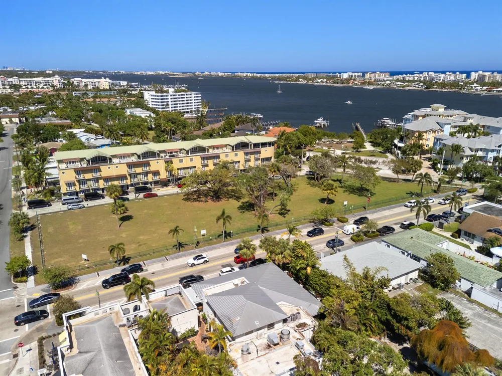 201 E Ocean Avenue Lantana, FL 33462