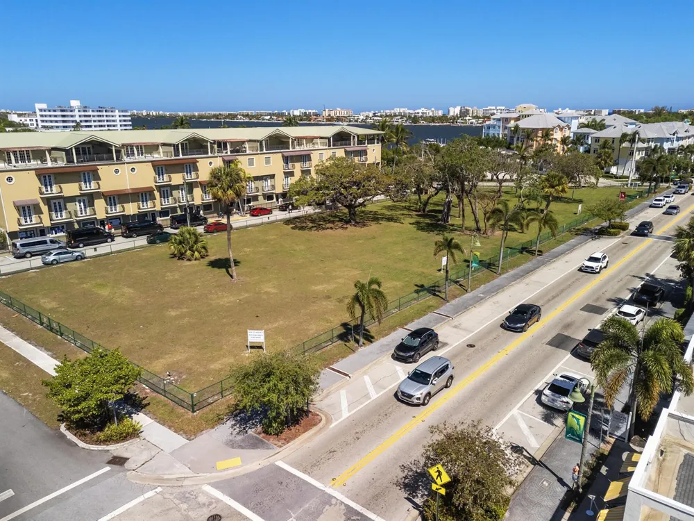 201 E Ocean Avenue Lantana, FL 33462