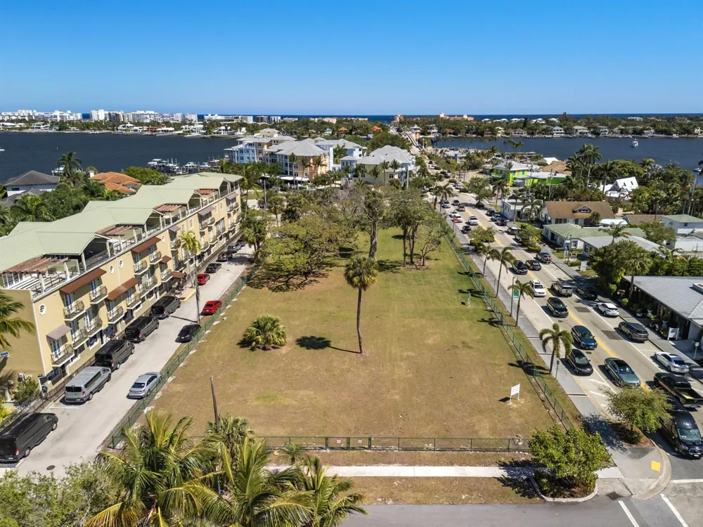 201 E Ocean Avenue Lantana, FL 33462