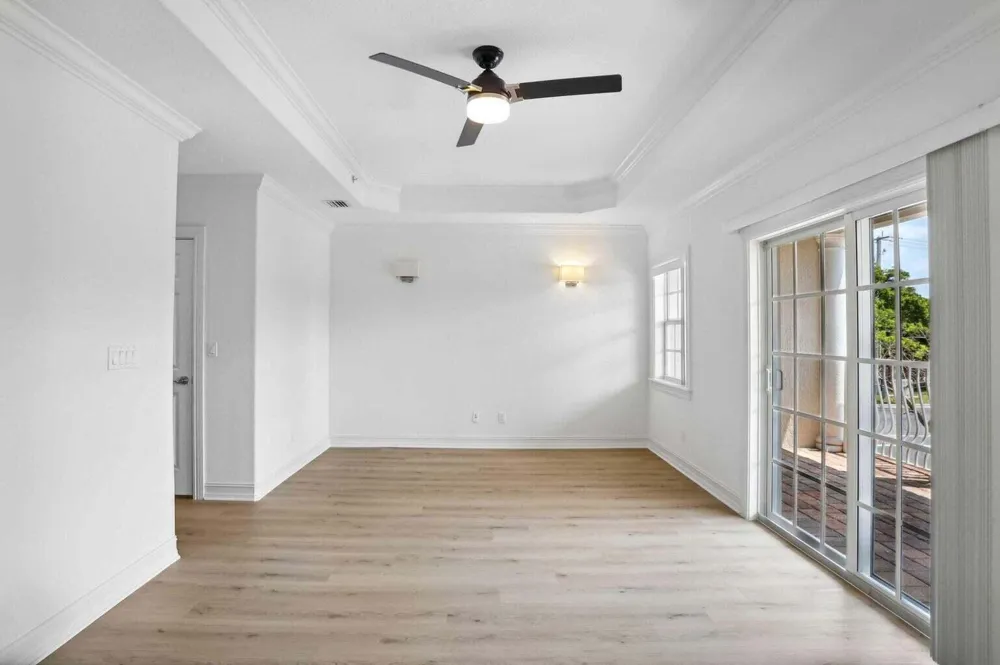 3863 NE 22nd Way Lighthouse Point, FL 33064