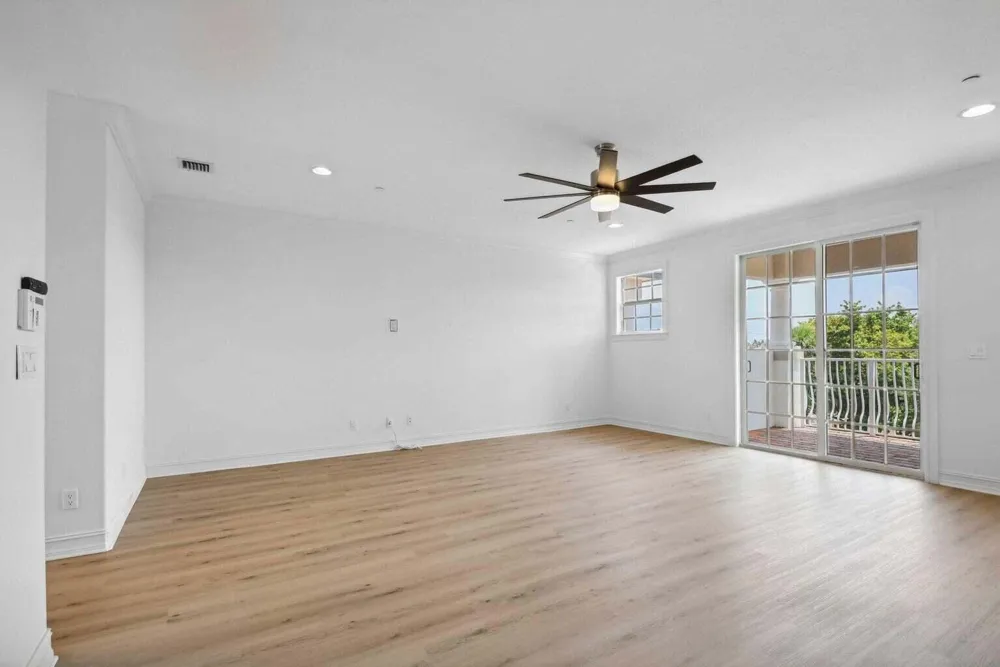 3863 NE 22nd Way Lighthouse Point, FL 33064