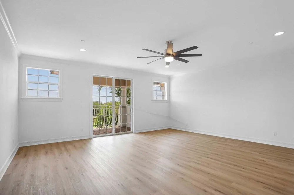 3863 NE 22nd Way Lighthouse Point, FL 33064