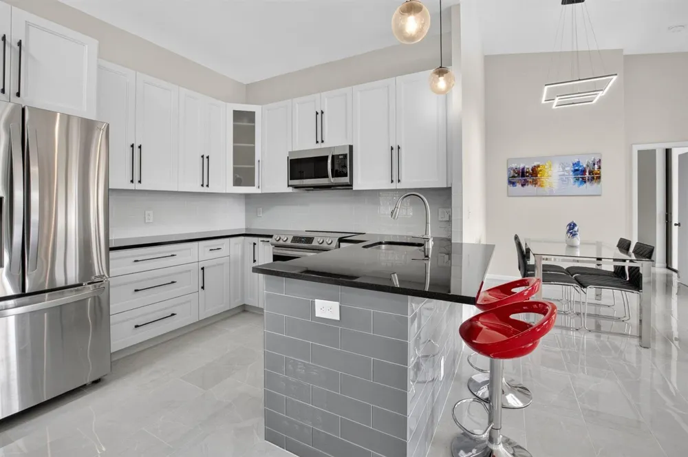 5406 Firenze Drive #M Boynton Beach, FL 33437