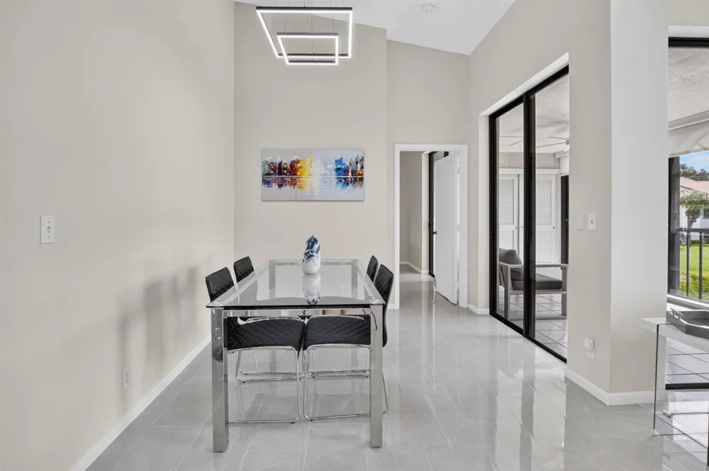 5406 Firenze Drive #M Boynton Beach, FL 33437