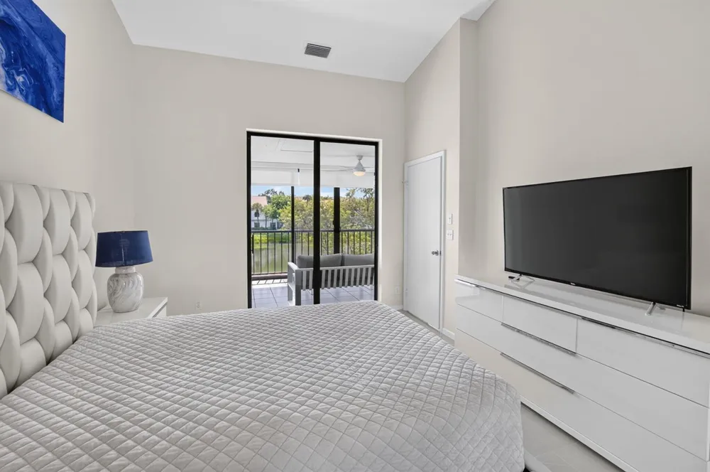 5406 Firenze Drive #M Boynton Beach, FL 33437