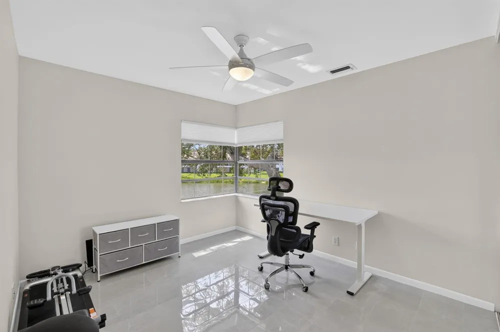 5406 Firenze Drive #M Boynton Beach, FL 33437