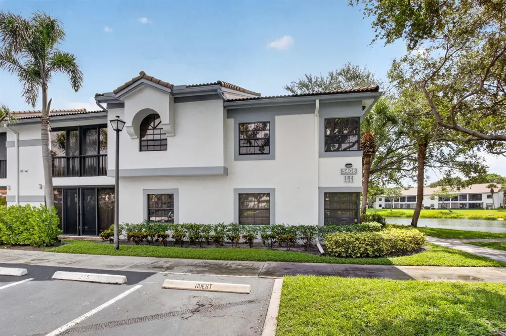 5406 Firenze Drive #M Boynton Beach, FL 33437