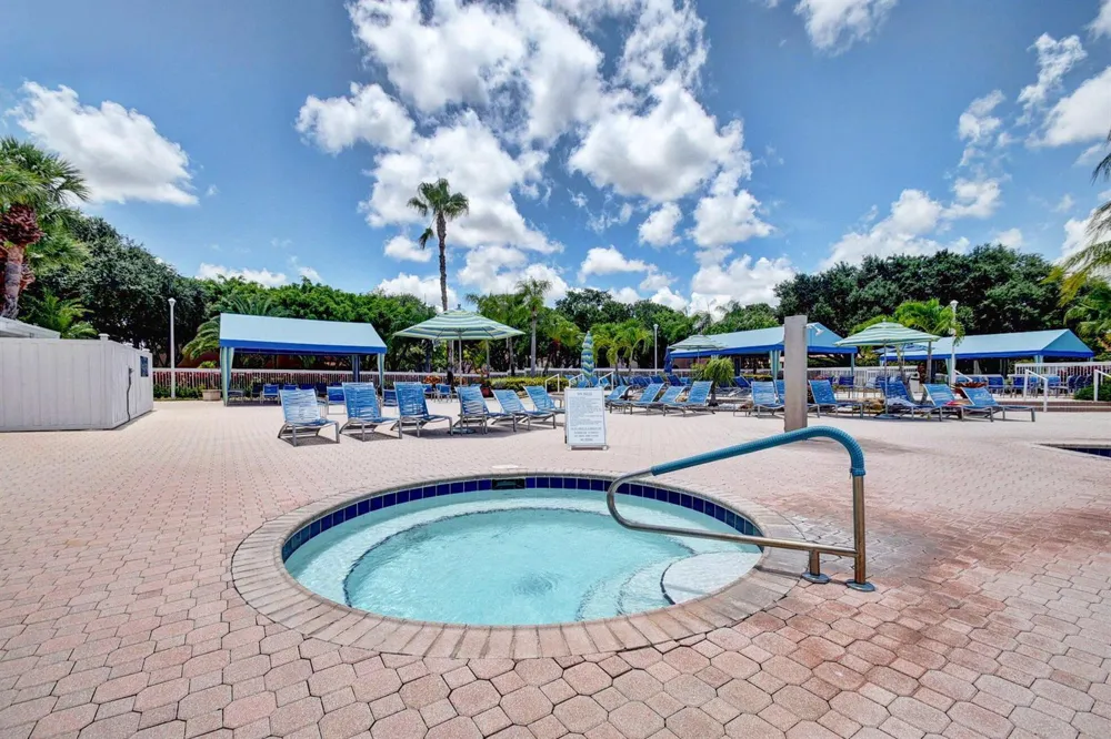 5406 Firenze Drive #M Boynton Beach, FL 33437