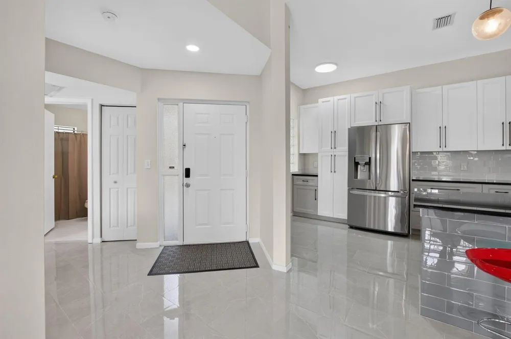 5406 Firenze Drive #M Boynton Beach, FL 33437