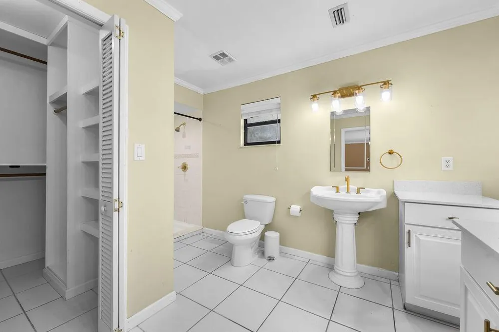 3596 12TH STREET SW Vero Beach, FL 32968