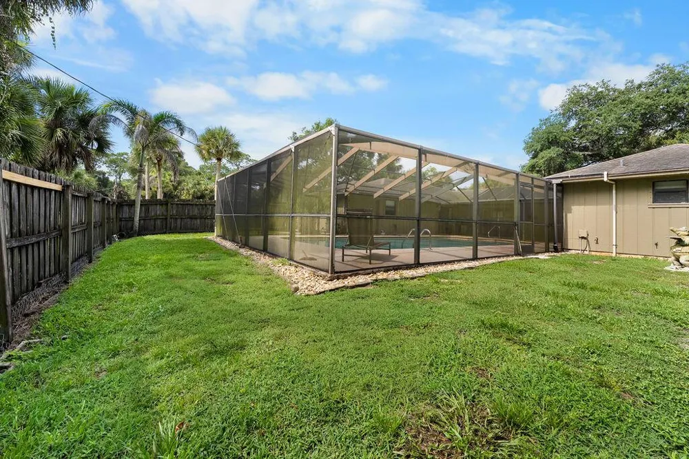 3596 12TH STREET SW Vero Beach, FL 32968