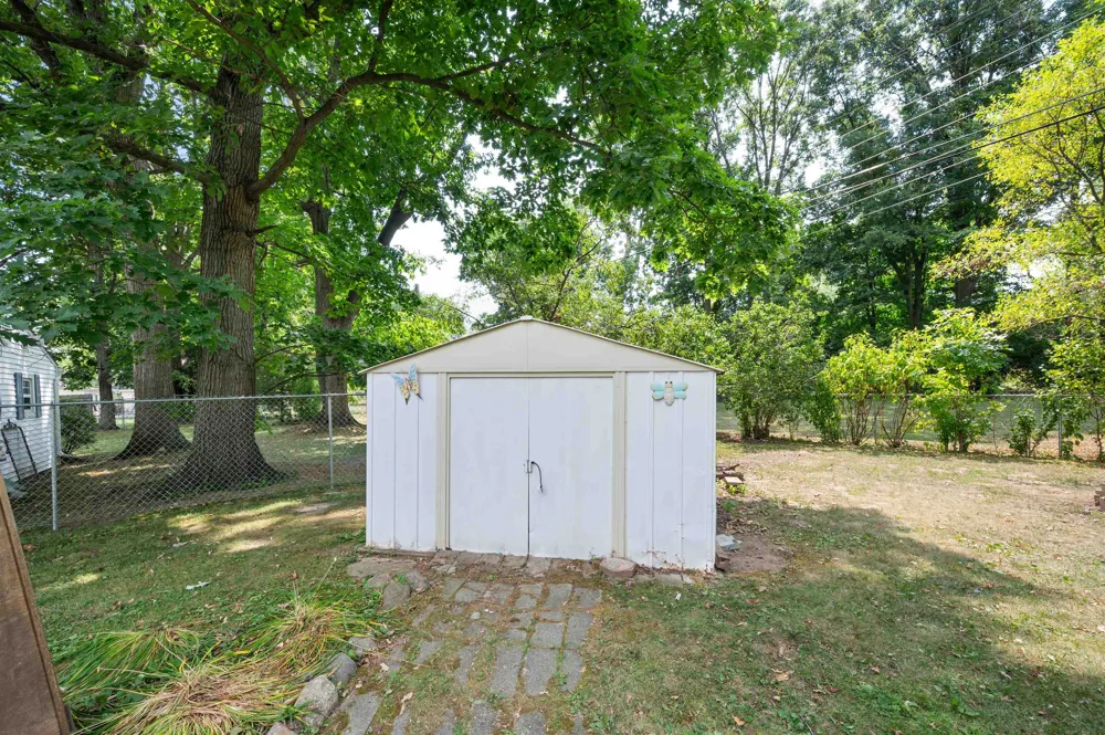 6329 Springdale Boulevard Grand Blanc Charter Township, MI 48439
