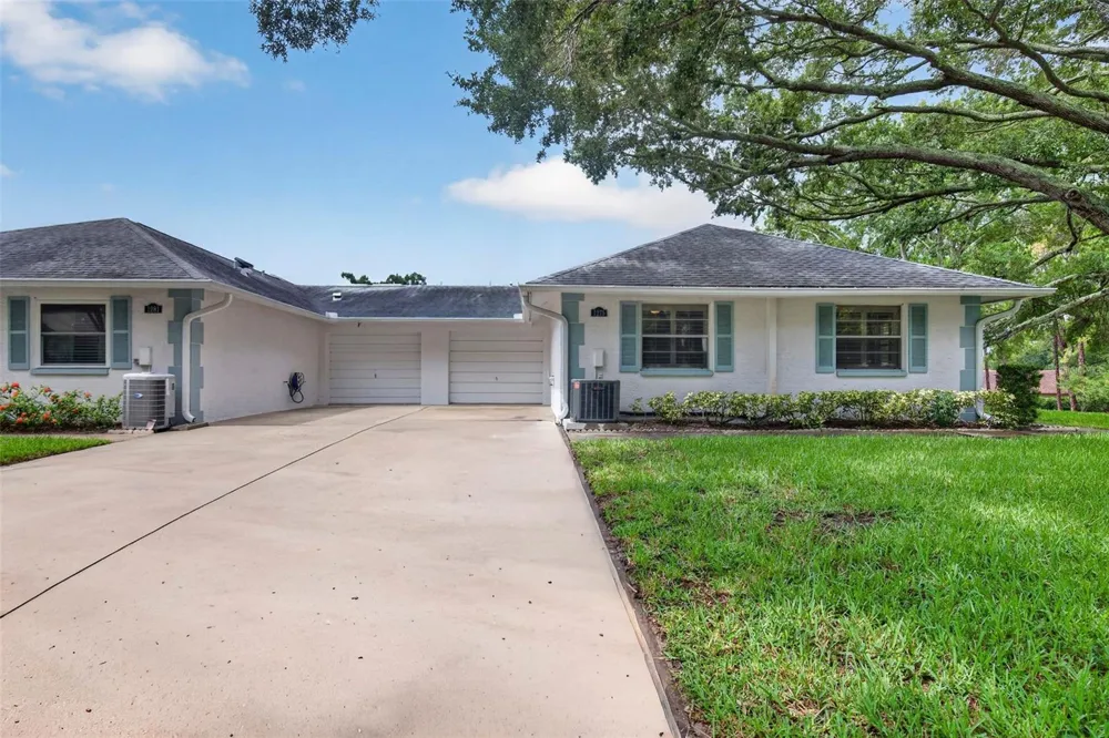1275 STONEHAVEN LANE Dunedin, FL 34698