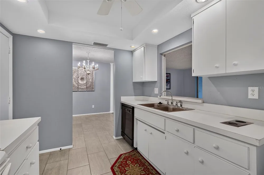 1275 STONEHAVEN LANE Dunedin, FL 34698