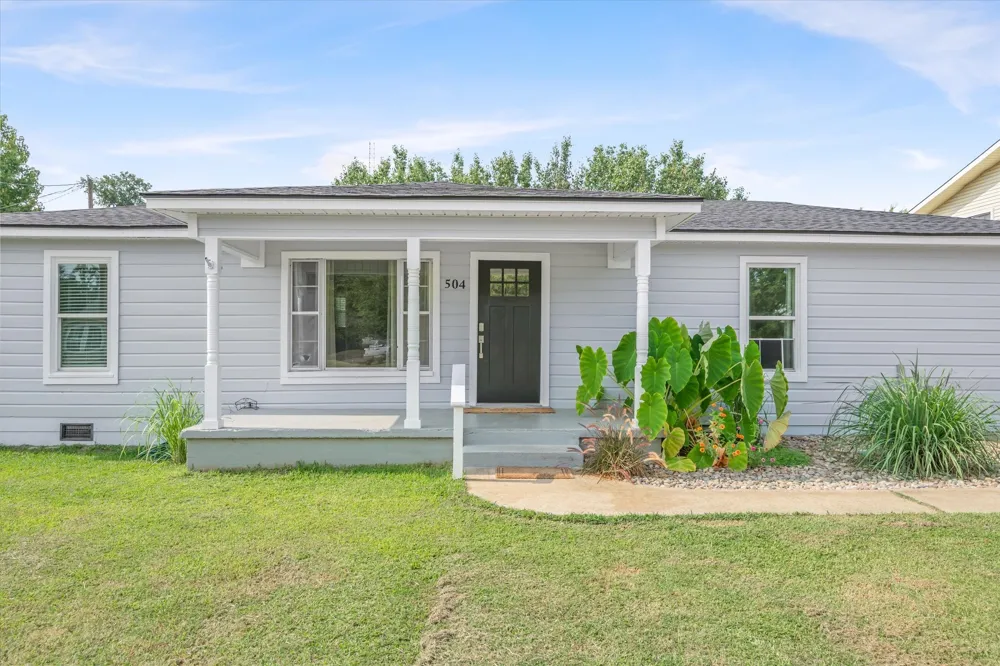 504 E Pennsylvania Avenue Van, TX 75790