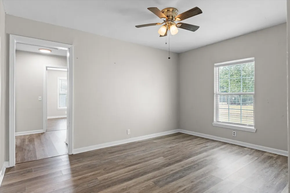 504 E Pennsylvania Avenue Van, TX 75790