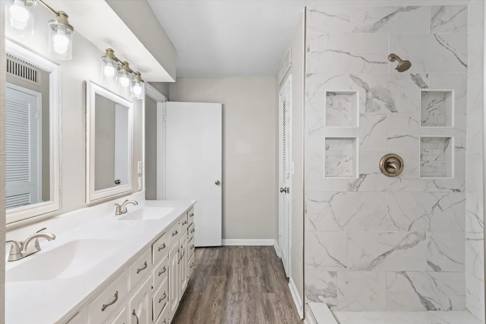 504 E Pennsylvania Avenue Van, TX 75790