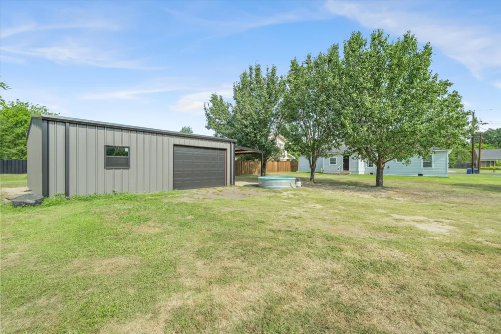 504 E Pennsylvania Avenue Van, TX 75790