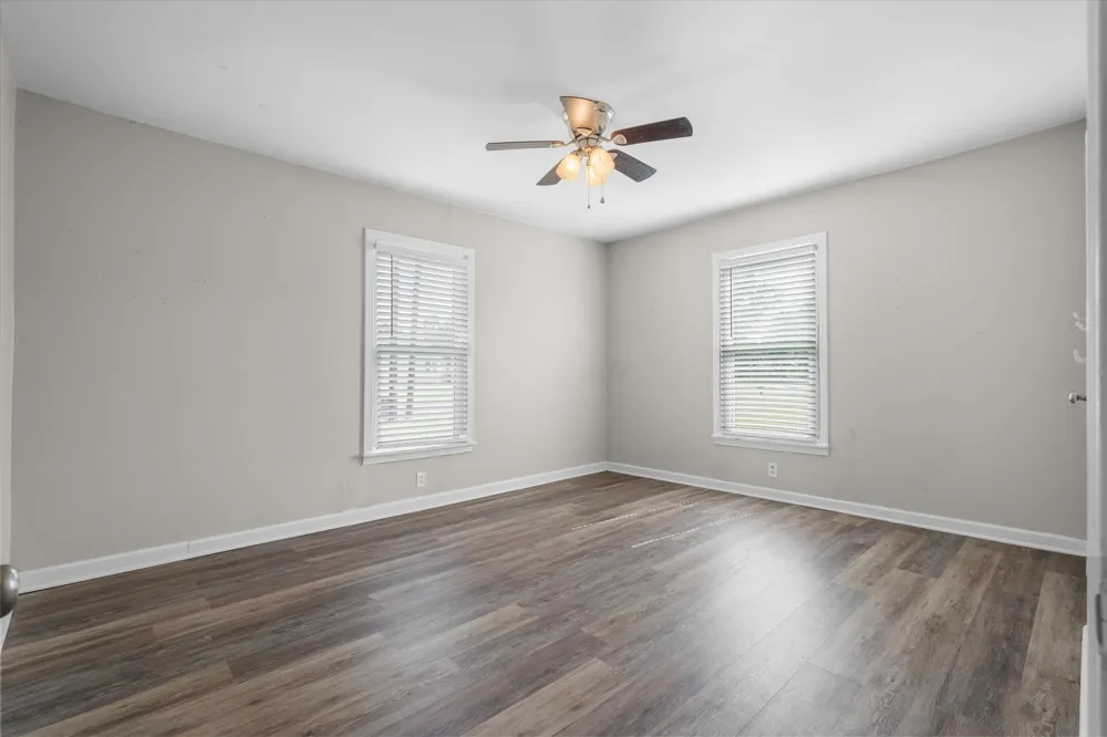 504 E Pennsylvania Avenue Van, TX 75790
