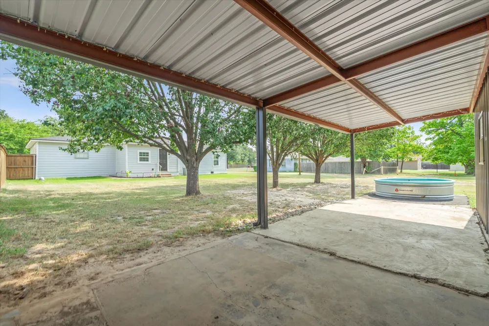 504 E Pennsylvania Avenue Van, TX 75790