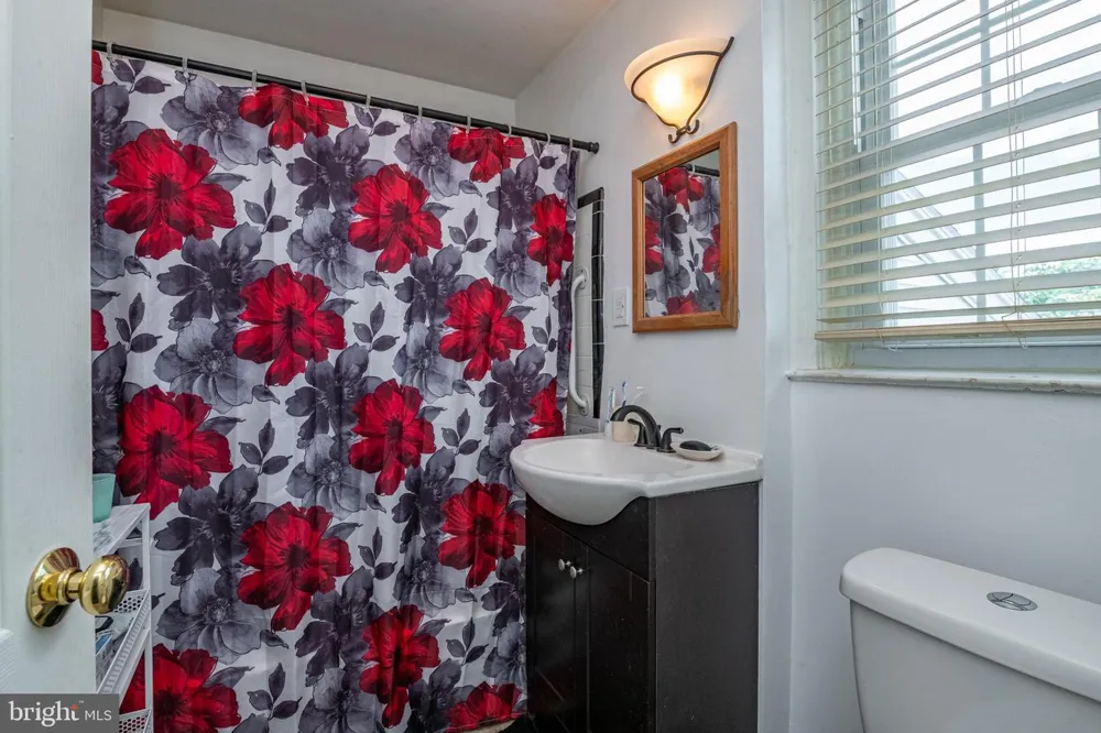 1925 E FAIRMONT STREET Allentown, PA 18109